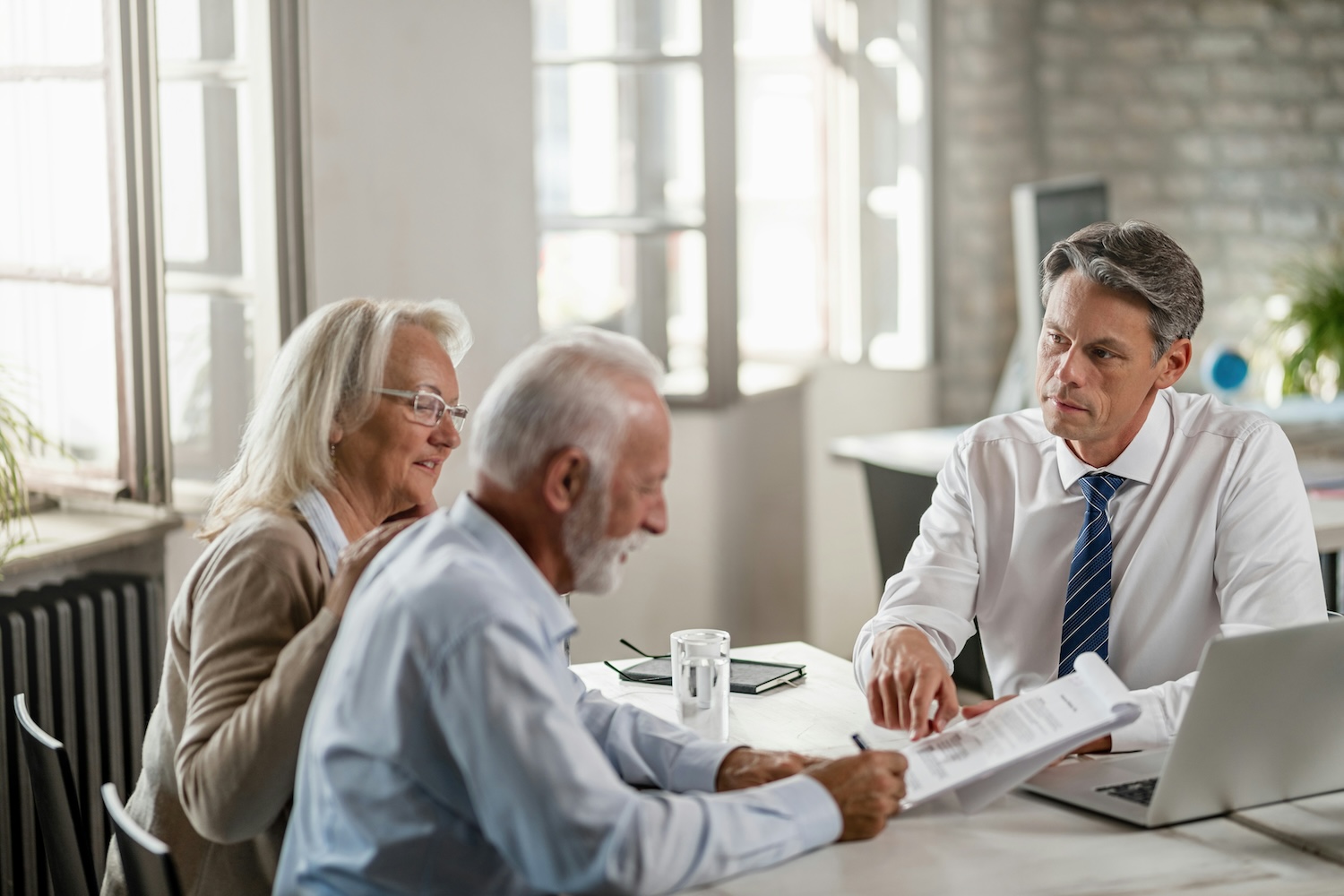 Essential Estate Planning Documents Every Orlando Senior Needs